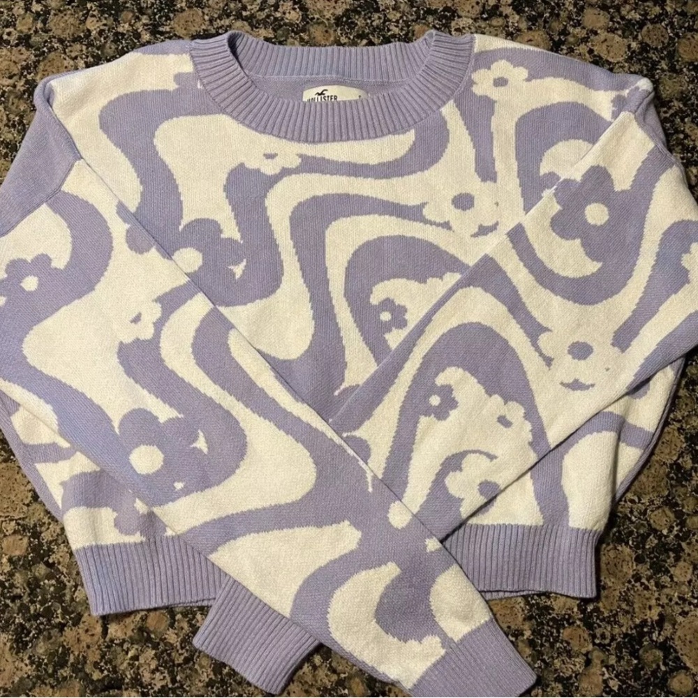 Women's Hollister Sweaters Lot of 4 - Small - Picture 3 of 5